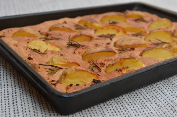 Focaccia újkrumplival