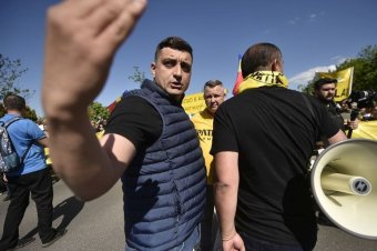 Keményen kiosztotta egymást az USR és az AUR elnöke