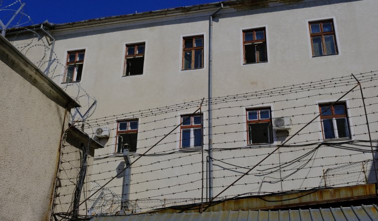 Közel 3 millió lej bevételt generáltak a rabok a nagyváradi börtönnek, és nekik is csurrant-cseppent
