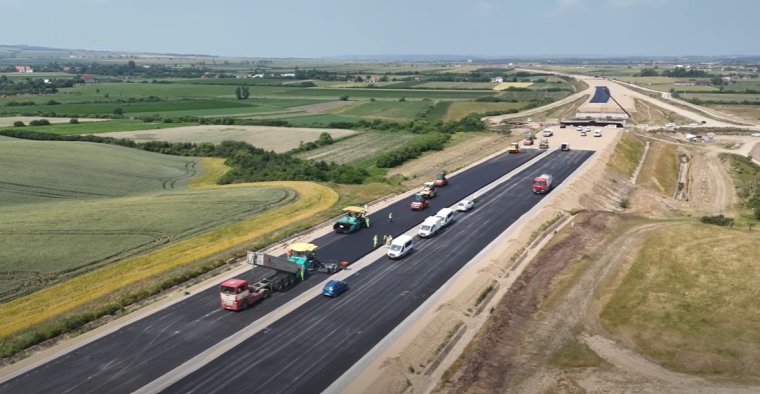 Védelmi kiadásokra szánt pénzekből építhet autópályákat Románia