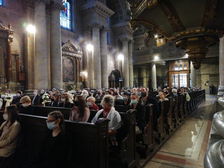 Véndiák-találkozó az arad-belvárosi római katolikus templomban •  Fotó: Alma Mater Alapítvány