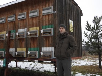 Okostelefonra „üzenő” méhek – a csúcstechnológiát alkalmazó szatmári gazda lett a Partiumban az Év méhésze