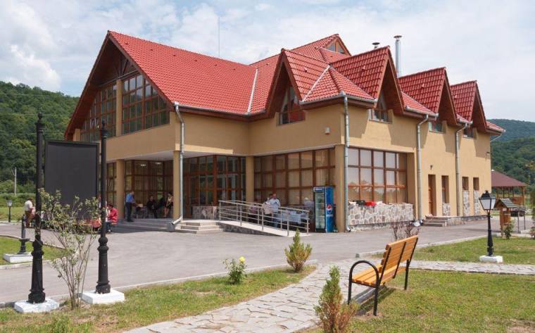 Megnyitották az oltszemi kezelőközpontot