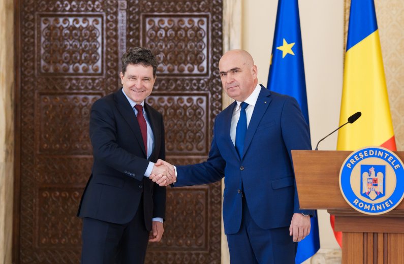 Ilie Bolojant bízta meg kormányalakítással Nicușor Dan államfő