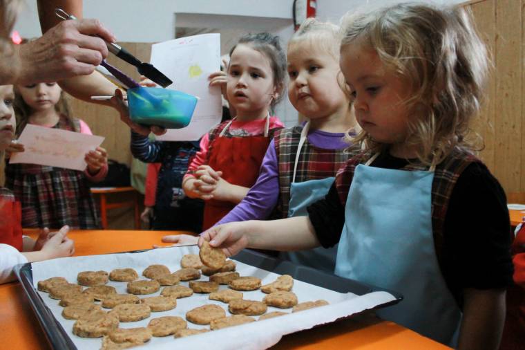 Nagymamáik receptje alapján készítettek házi süteményeket