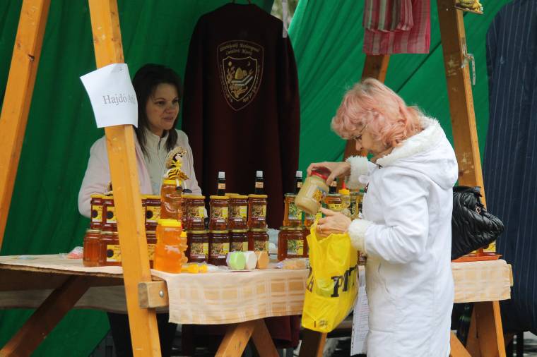 A mézkirálynő sem hiányozhatott a Mézes Napokról