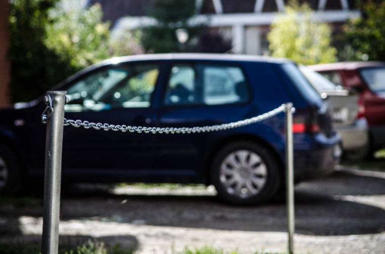 Sajátíthat-e ki parkolót a tömbháznál az, aki harminc éve ott lakik?