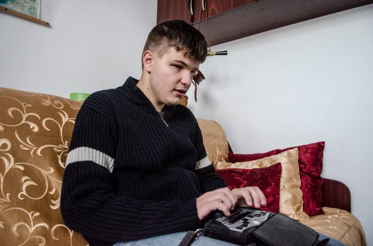 Kemény munkával és megfelelő segítséggel nemlátóként is boldogul