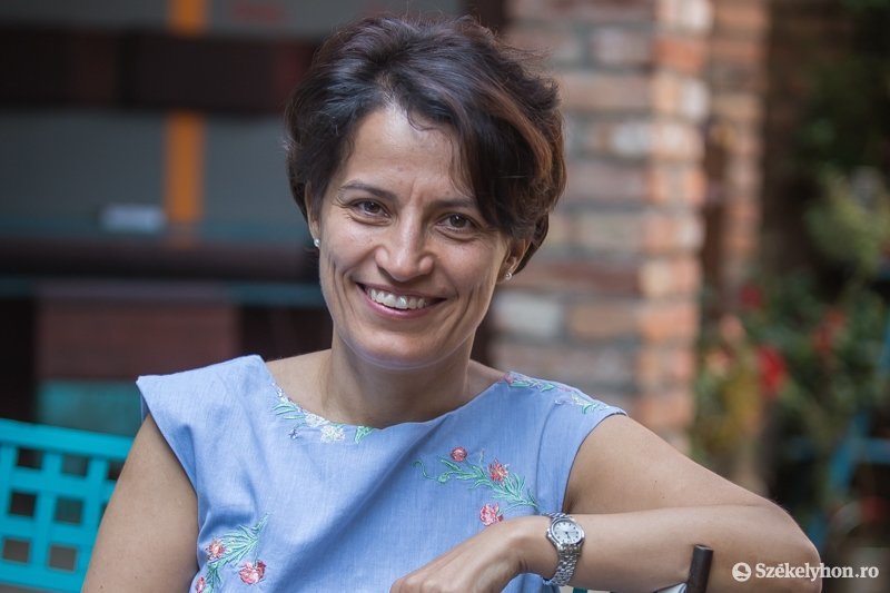 Kovács Annamária azt szeretné, hogy legyen ciki, ha nem volt valaki soha táncházban, ha nem tudja valaki, hol van Kalotaszeg •  Fotó: Boda L. Gergely