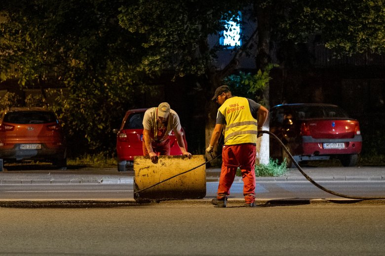 Éjszaka aszfaltoztak – fotókon mutatjuk